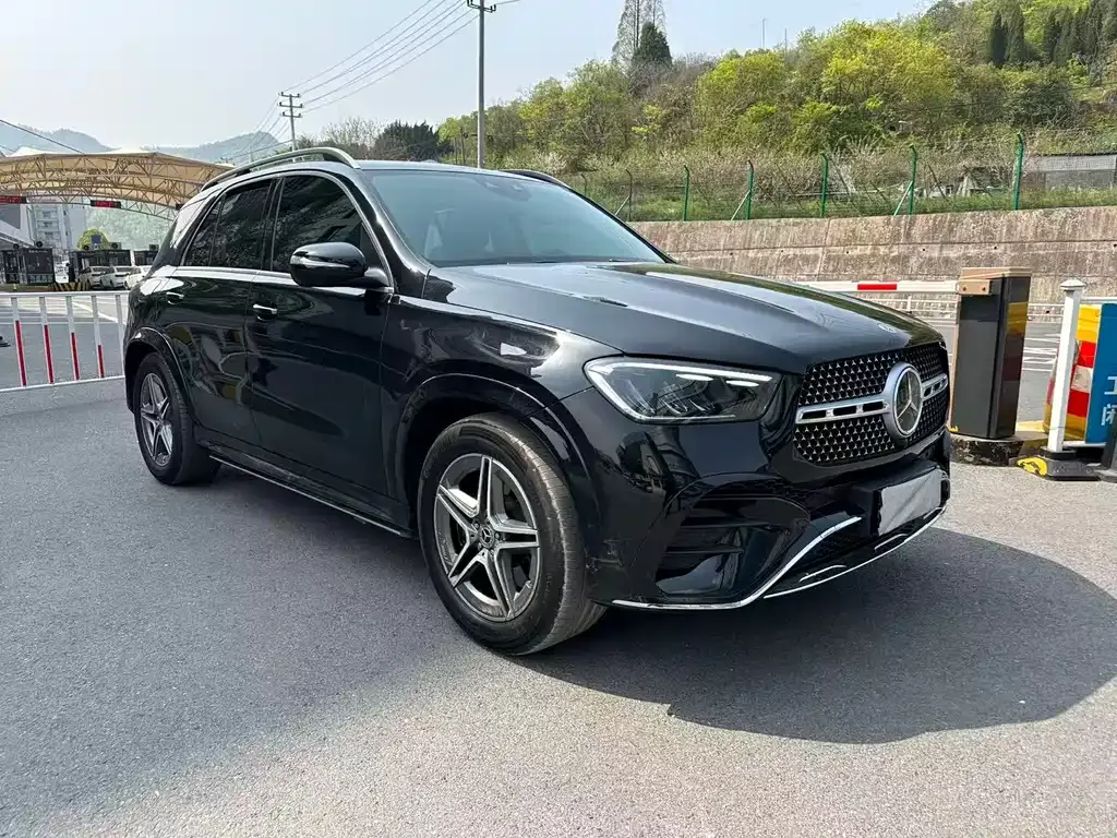 Mercedes-Benz GLE — фото 8