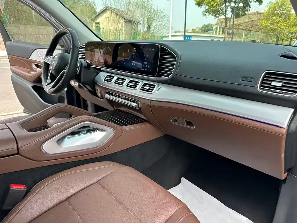 Mercedes-Benz GLE — фото 9