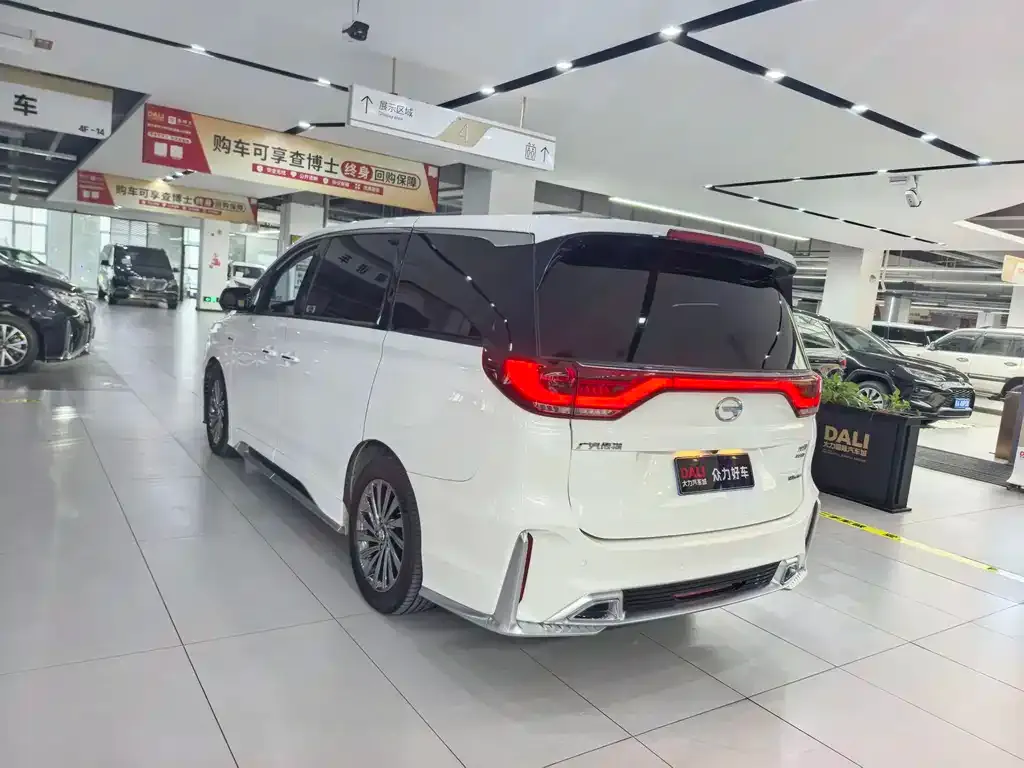GAC Motor Trumpchi M8 — фото 2