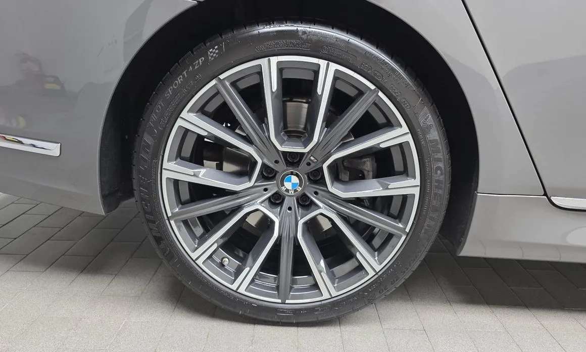 BMW 7-Series 2022 из KR, фото 8