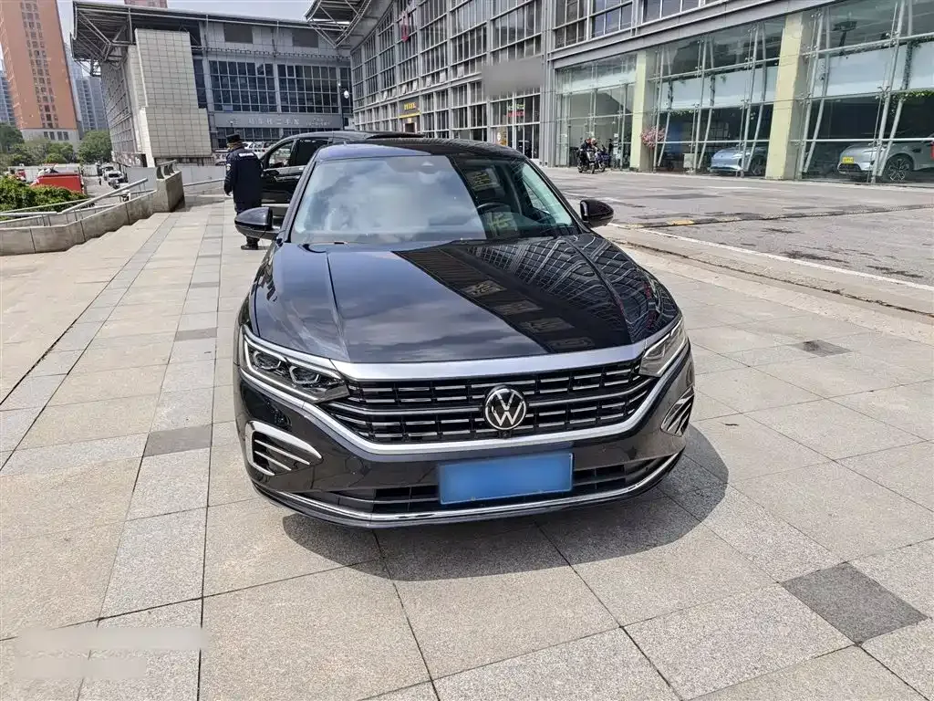 Volkswagen Passat — фото 8