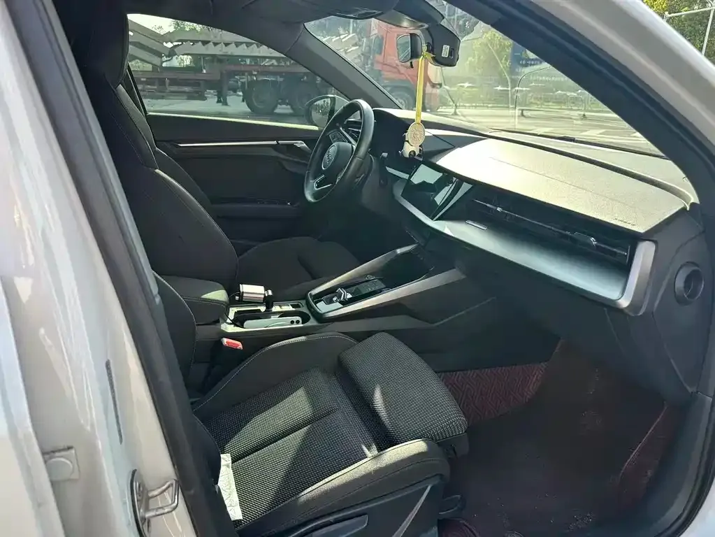 Audi A3 2021 из CN, фото 3