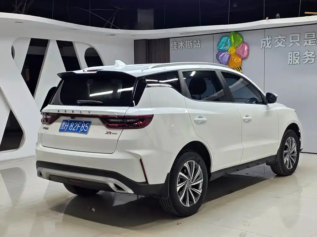 Geely Vision X6 — фото 8