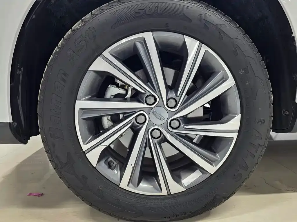 Geely Vision X6 — фото 10