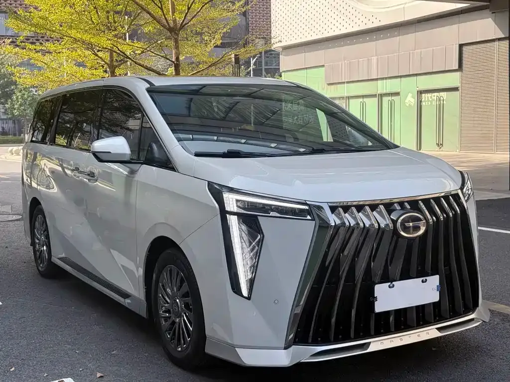 GAC Motor Trumpchi M8 — фото 1