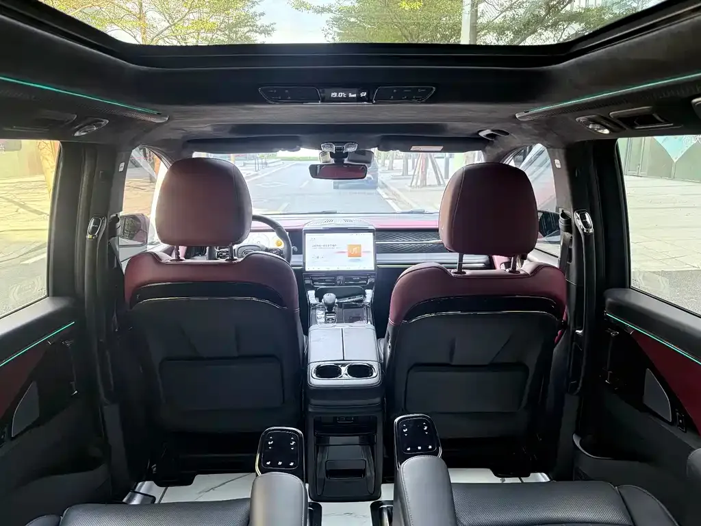 GAC Motor Trumpchi M8 — фото 10