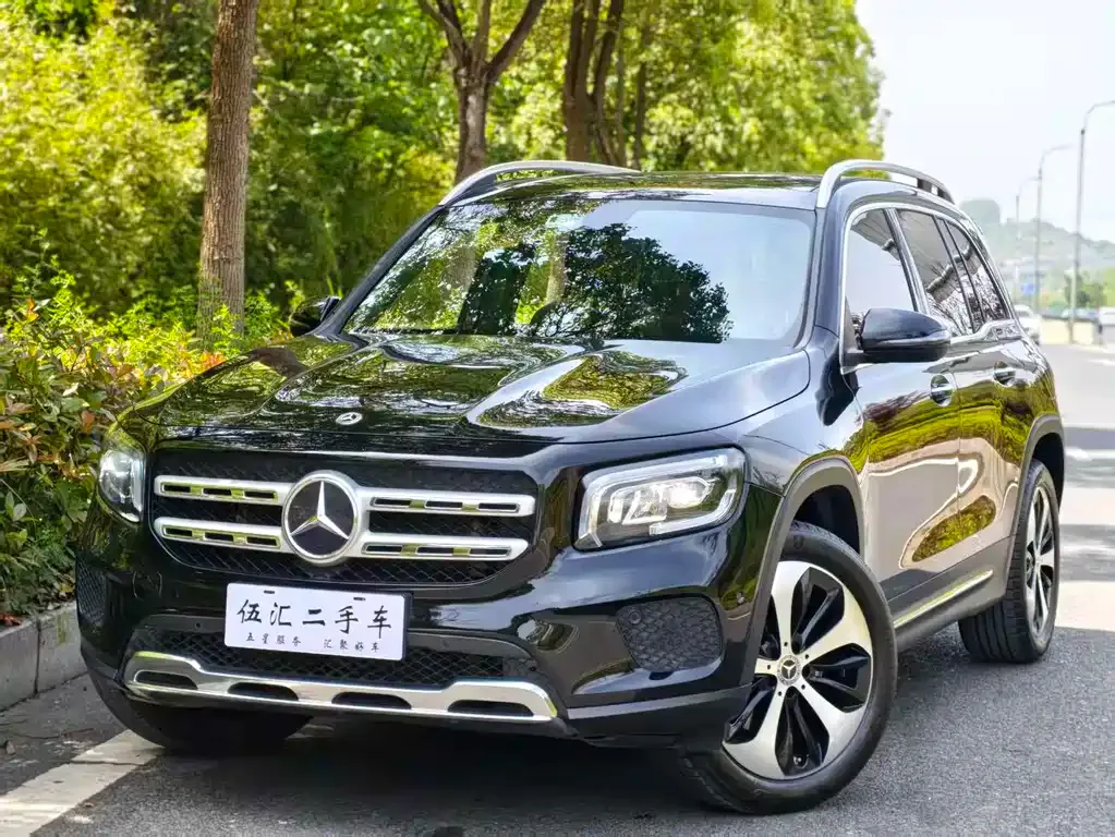 Mercedes-Benz GLB — фото 10