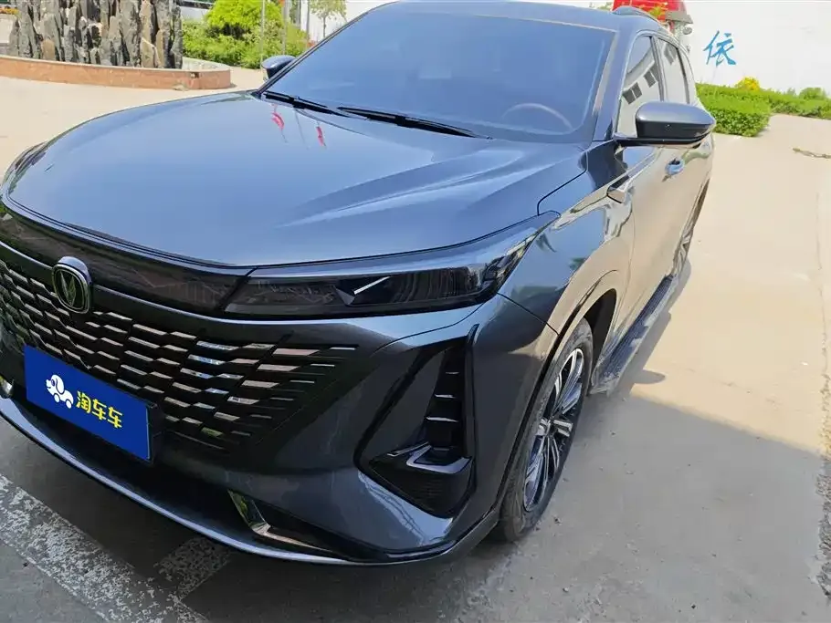 Changan CS75PLUS — фото 1