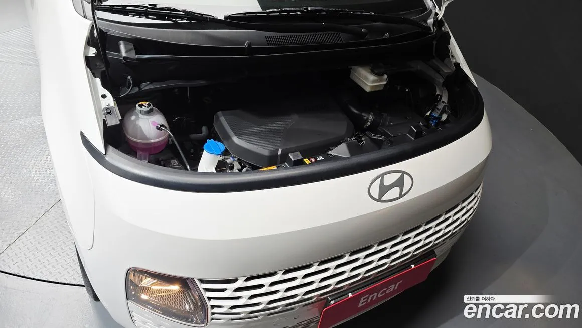 Hyundai Staria — фото 3