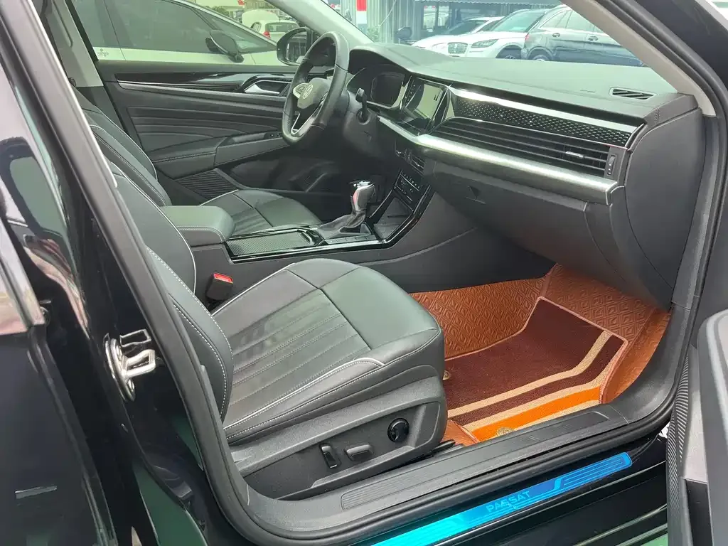 Volkswagen Passat — фото 4
