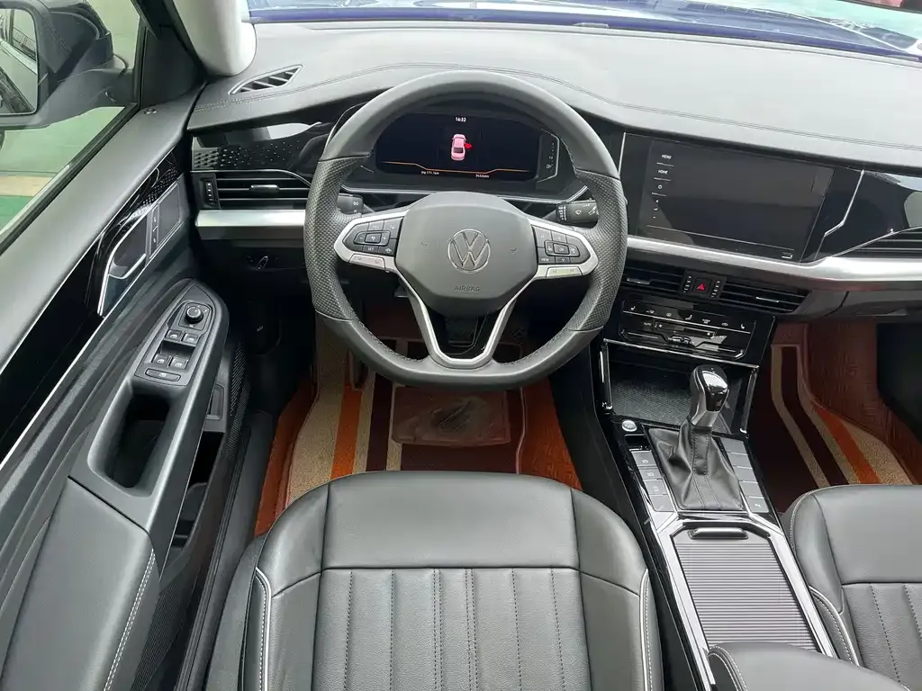 Volkswagen Passat — фото 8