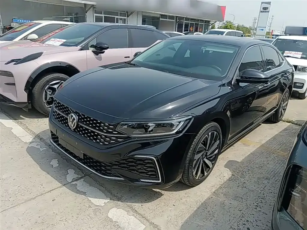 Volkswagen Passat — фото 7