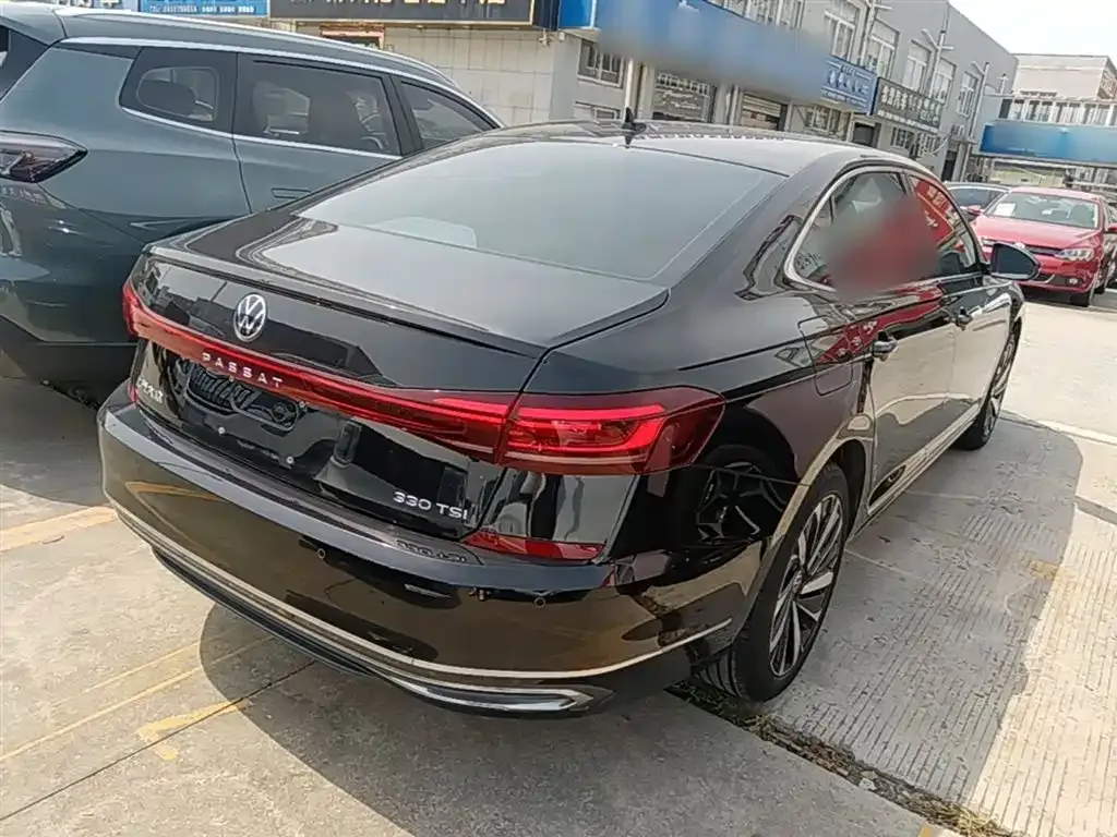 Volkswagen Passat — фото 2
