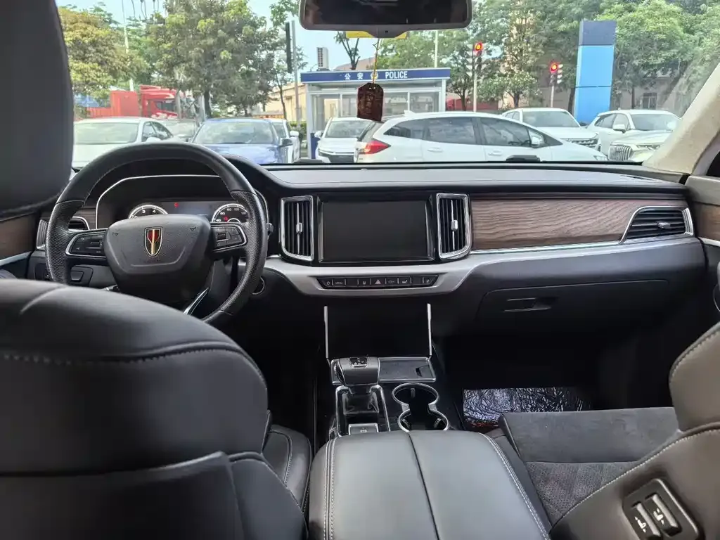 Hongqi HS7 2021 из CN, фото 2
