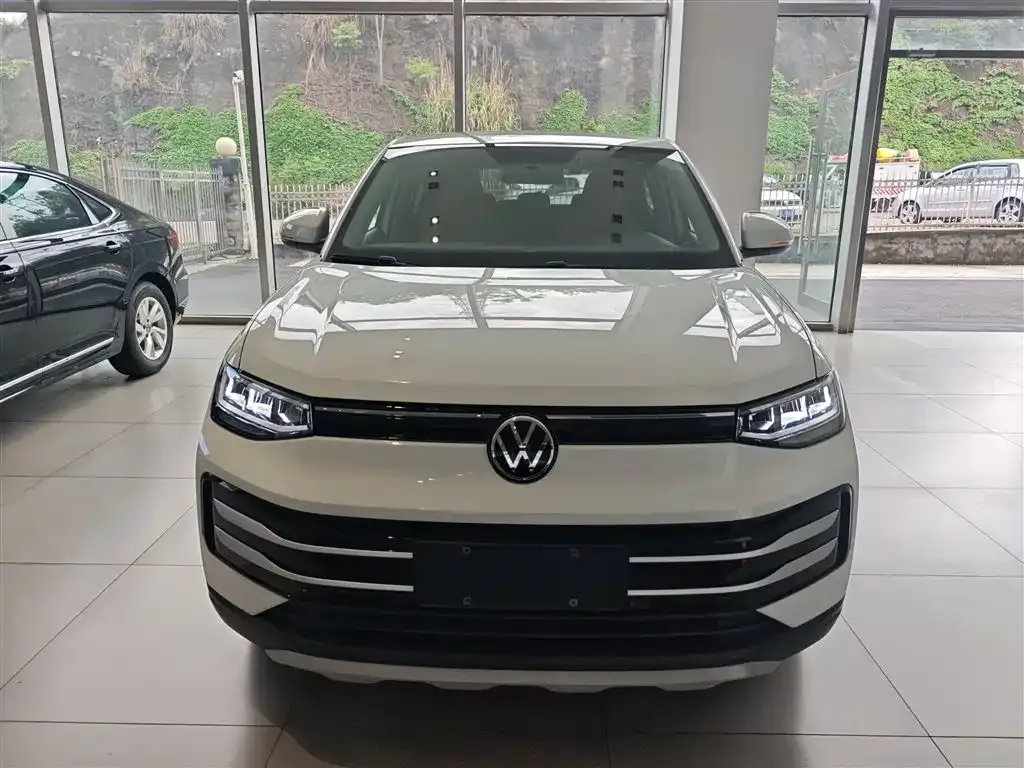 Volkswagen Tharu — фото 7