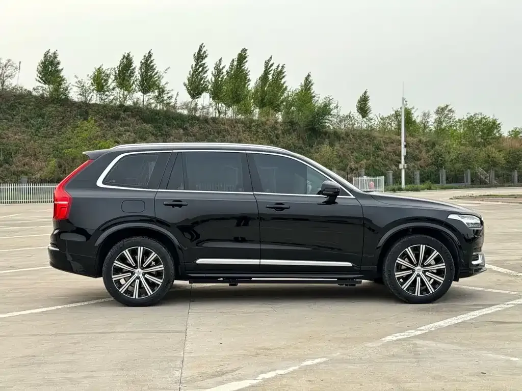 Volvo XC90 — фото 7