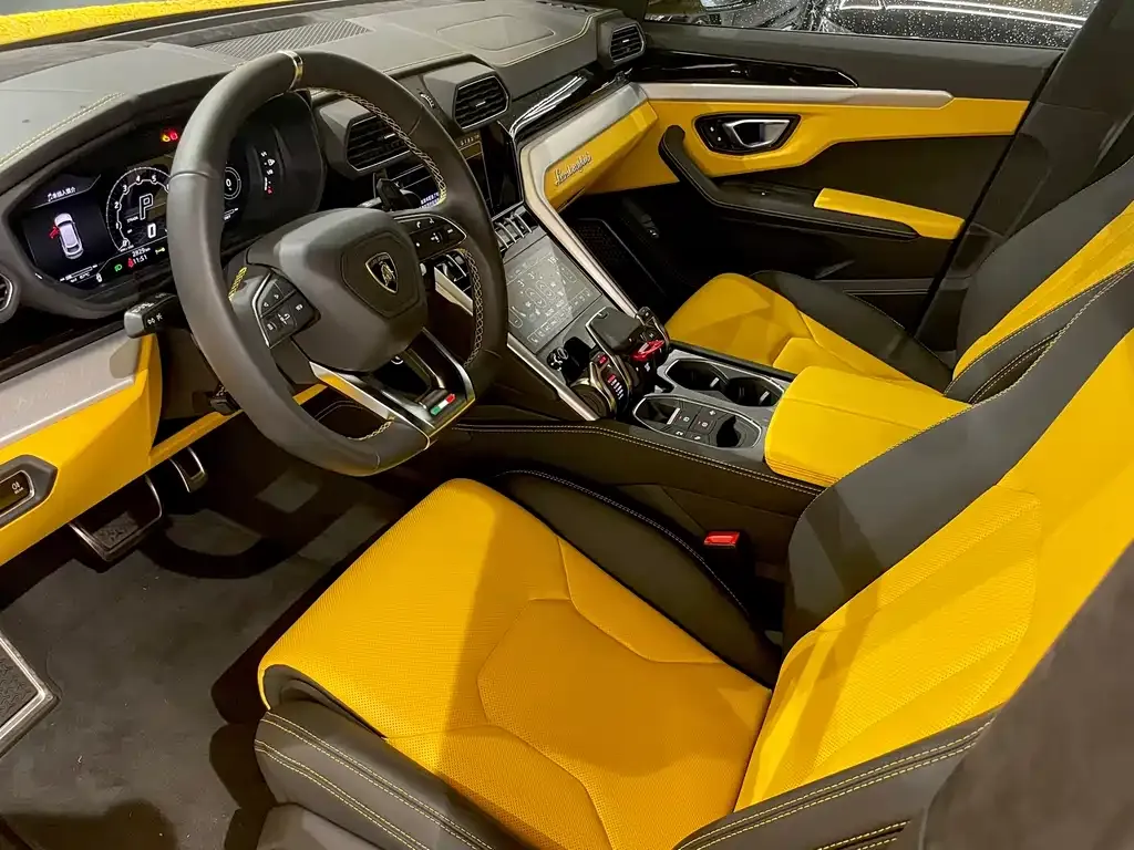 Lamborghini Urus — фото 7