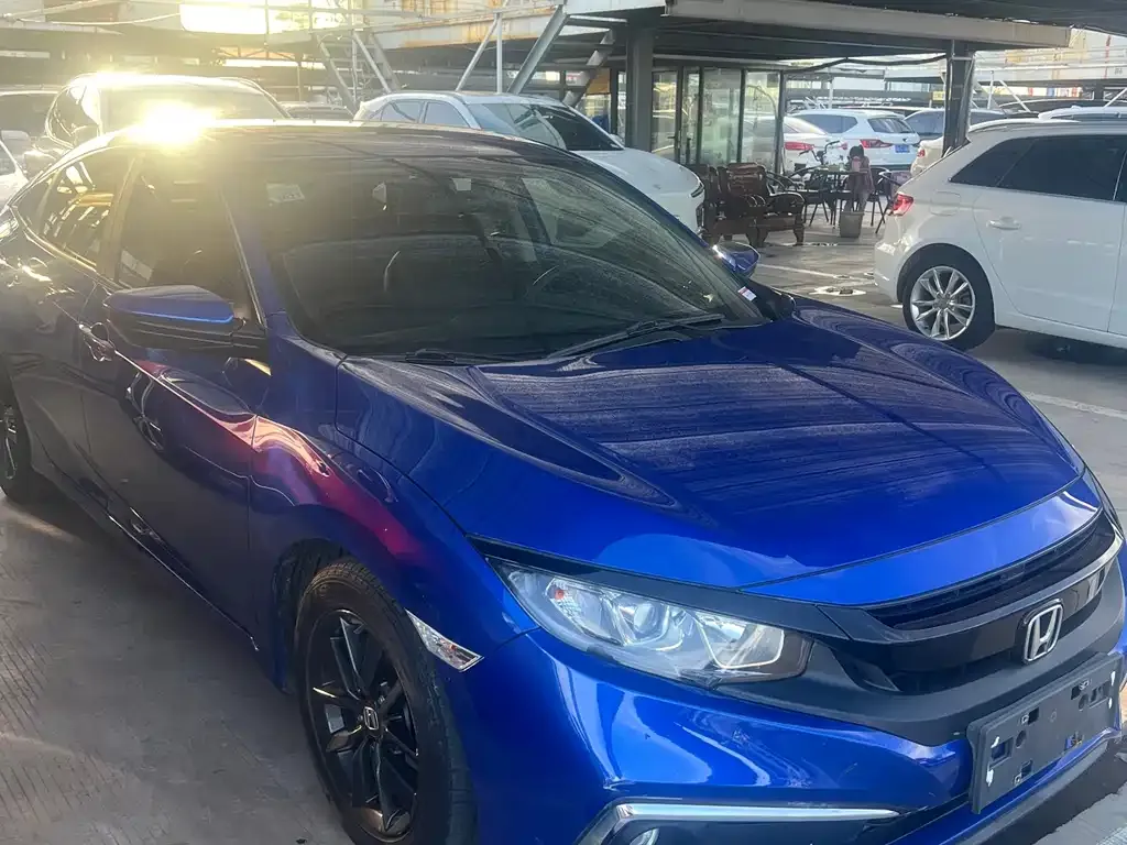 Honda Civic — фото 5