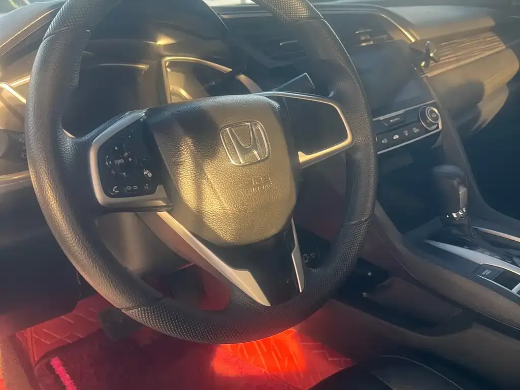 Honda Civic — фото 6