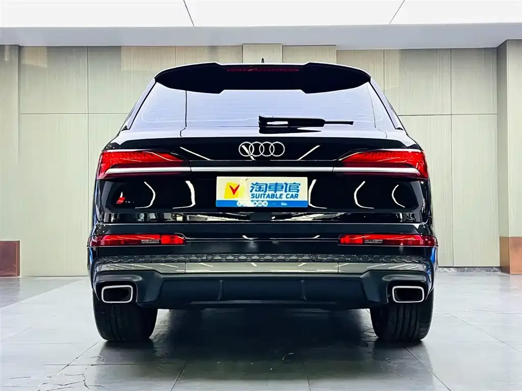 Audi Q7 — фото 10