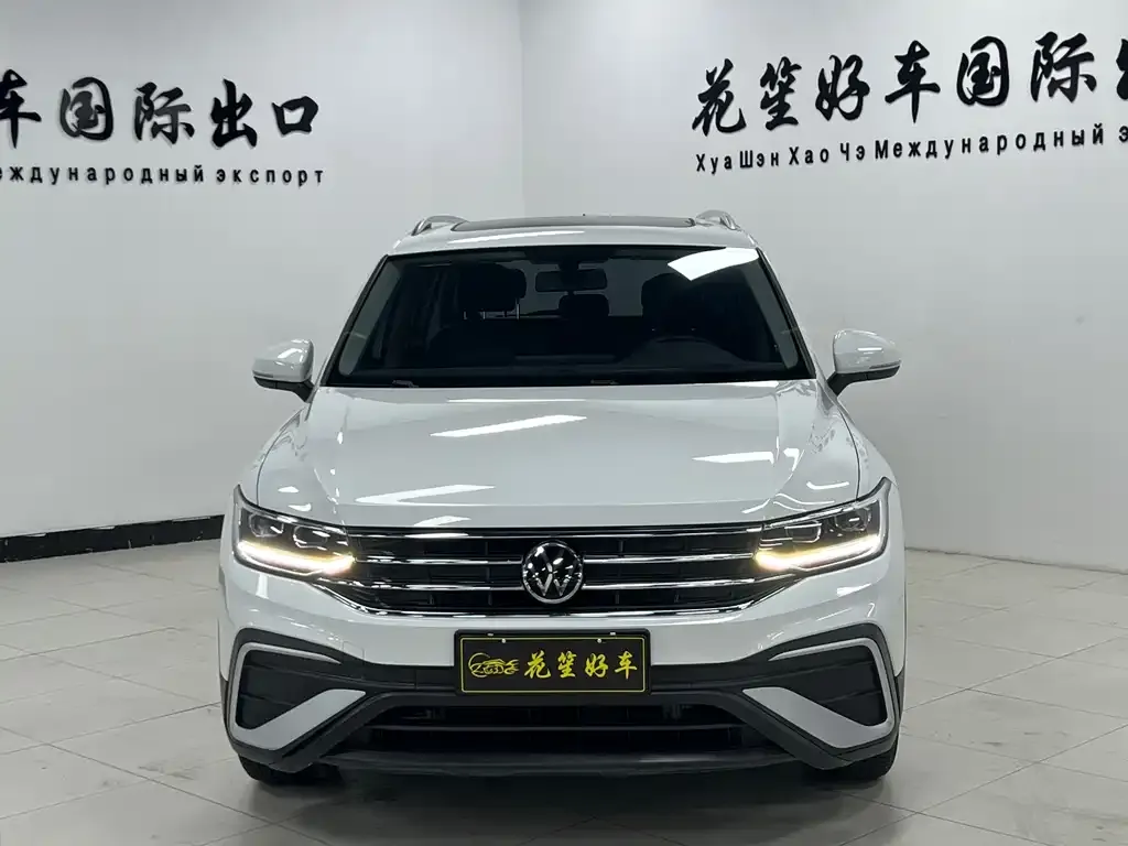 Volkswagen Tiguan L — фото 5