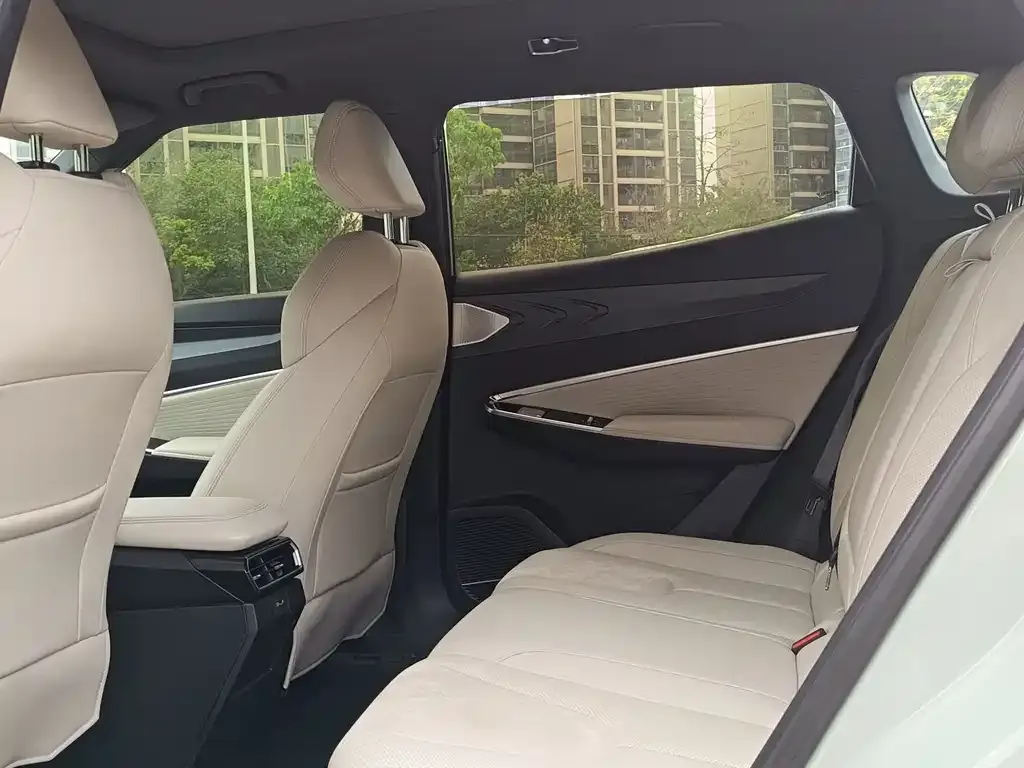 Geely Boyue 2023 из CN, фото 4