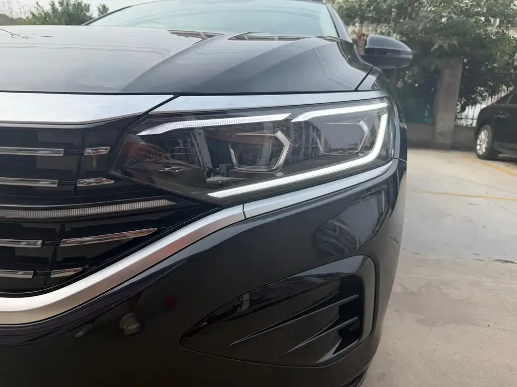 Volkswagen Passat — фото 4