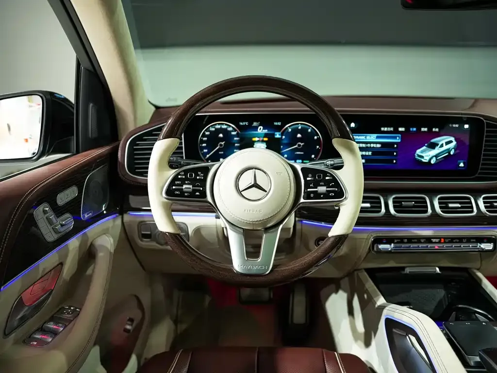 Mercedes-Benz GLS — фото 5