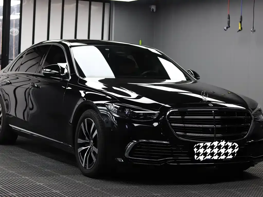 Mercedes-Benz S-Class — фото 1