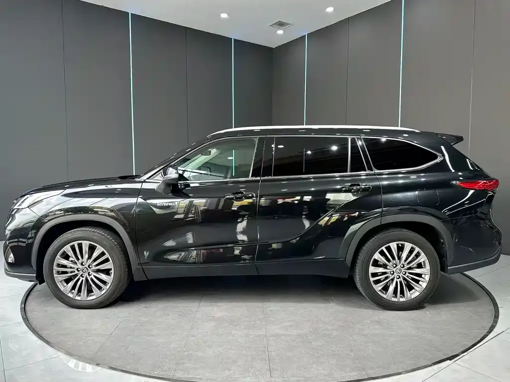 Toyota Highlander 2021 из CN, фото 2