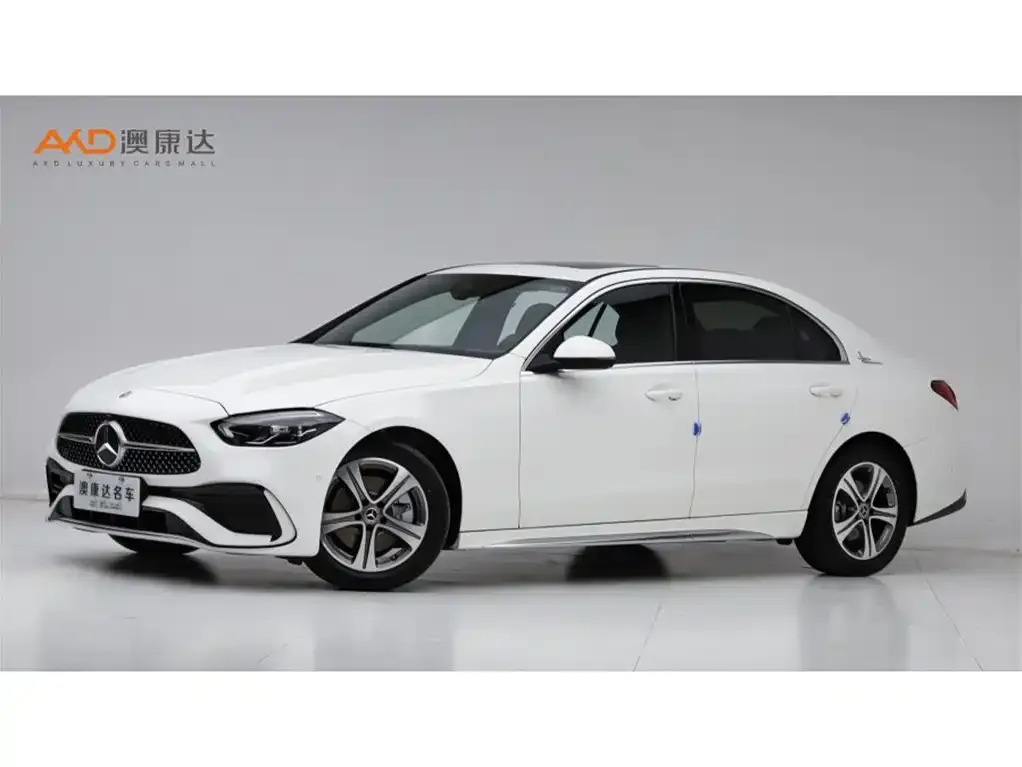 Mercedes-Benz C-Class — фото 1