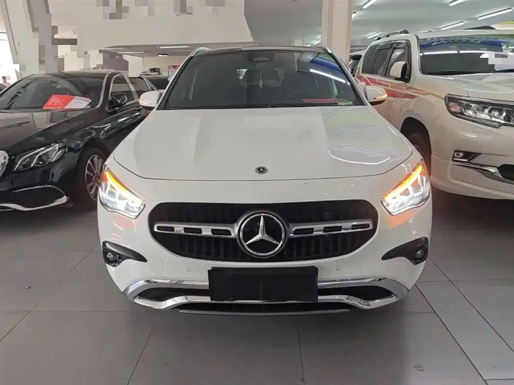 Mercedes-Benz GLA — фото 7