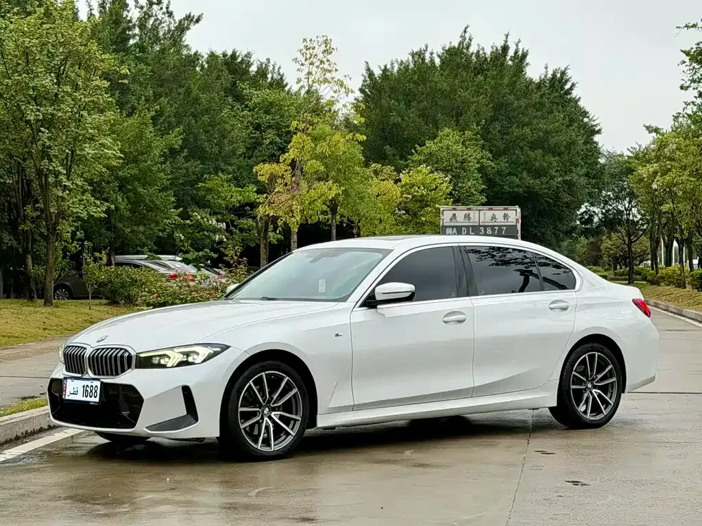 BMW 3 Series — фото 1