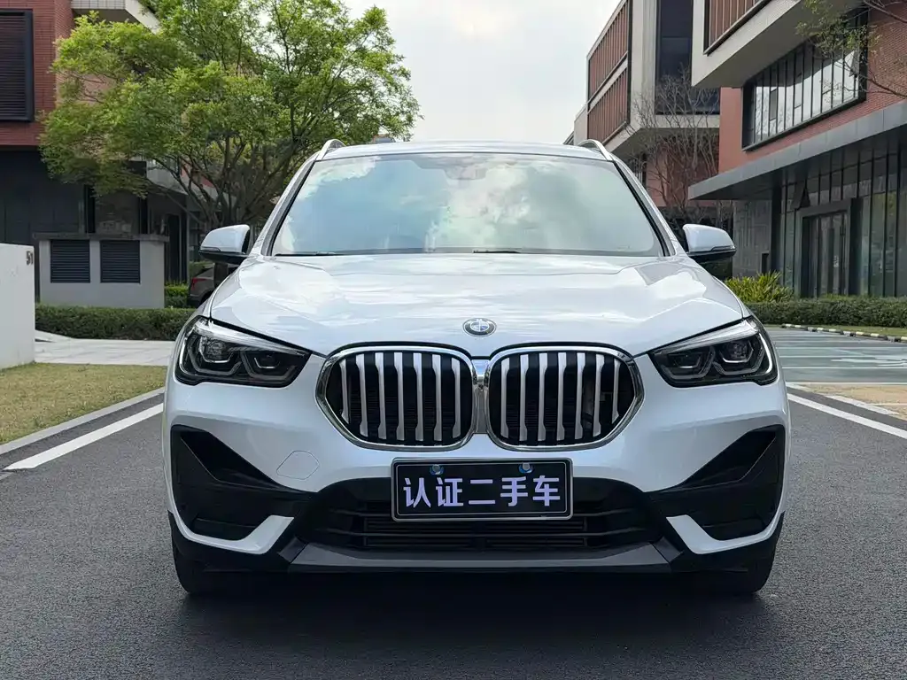 BMW X1 — фото 3
