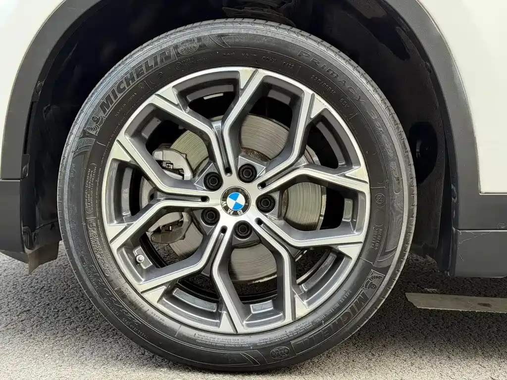 BMW X1 — фото 10