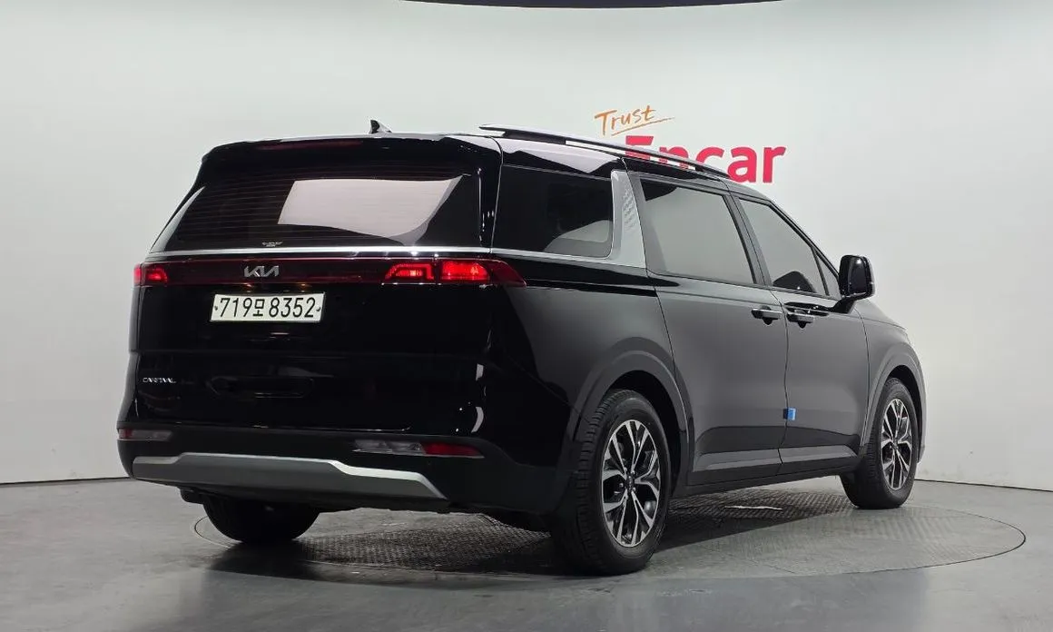 Kia Carnival 2023 из KR, фото 2
