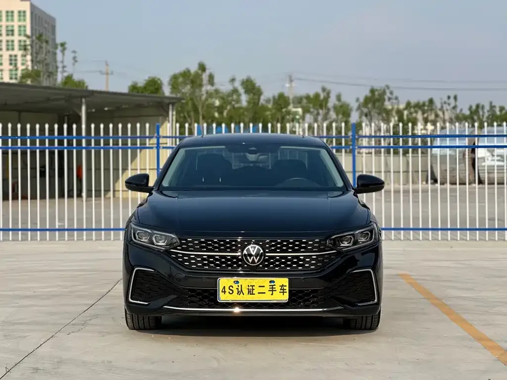 Volkswagen Passat — фото 5