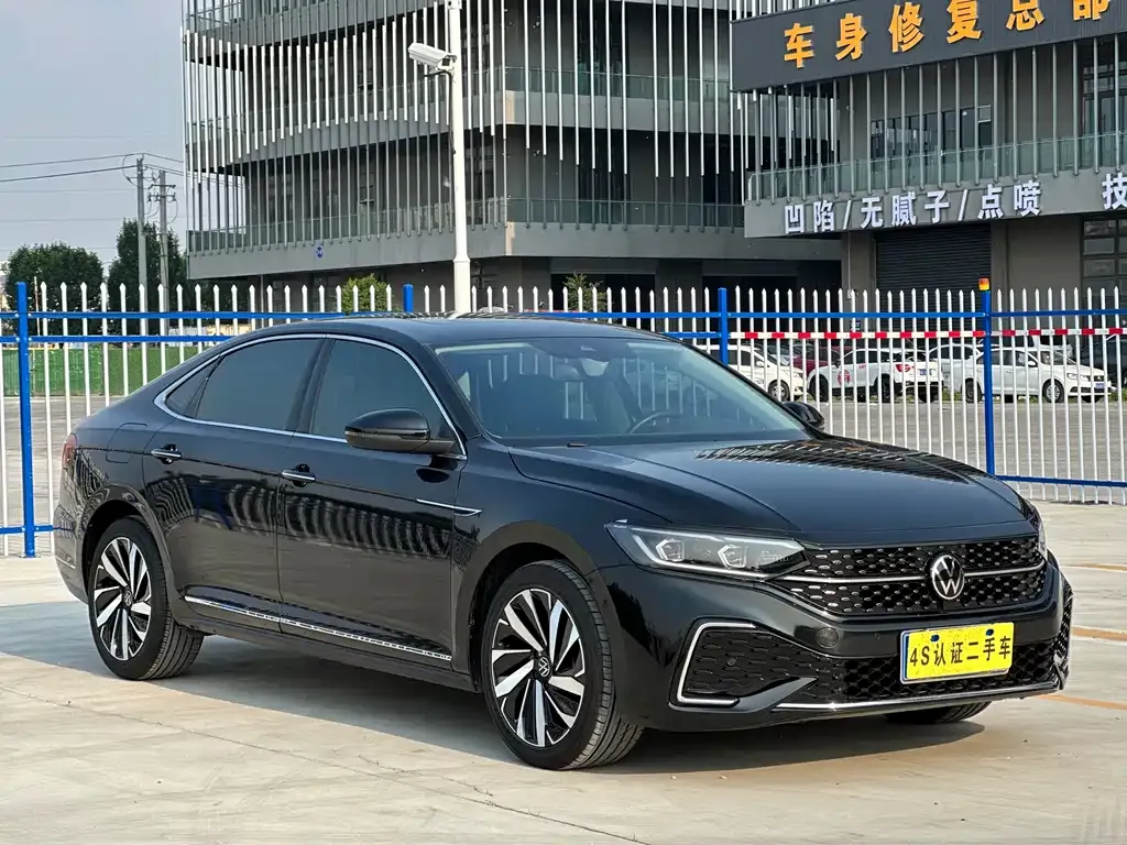 Volkswagen Passat — фото 3