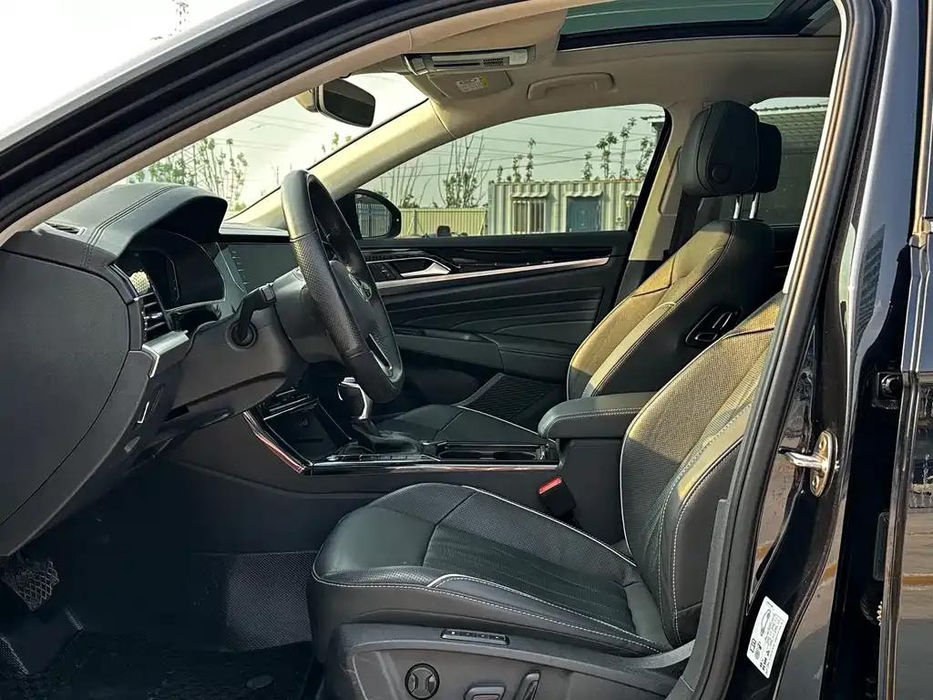 Volkswagen Passat — фото 7