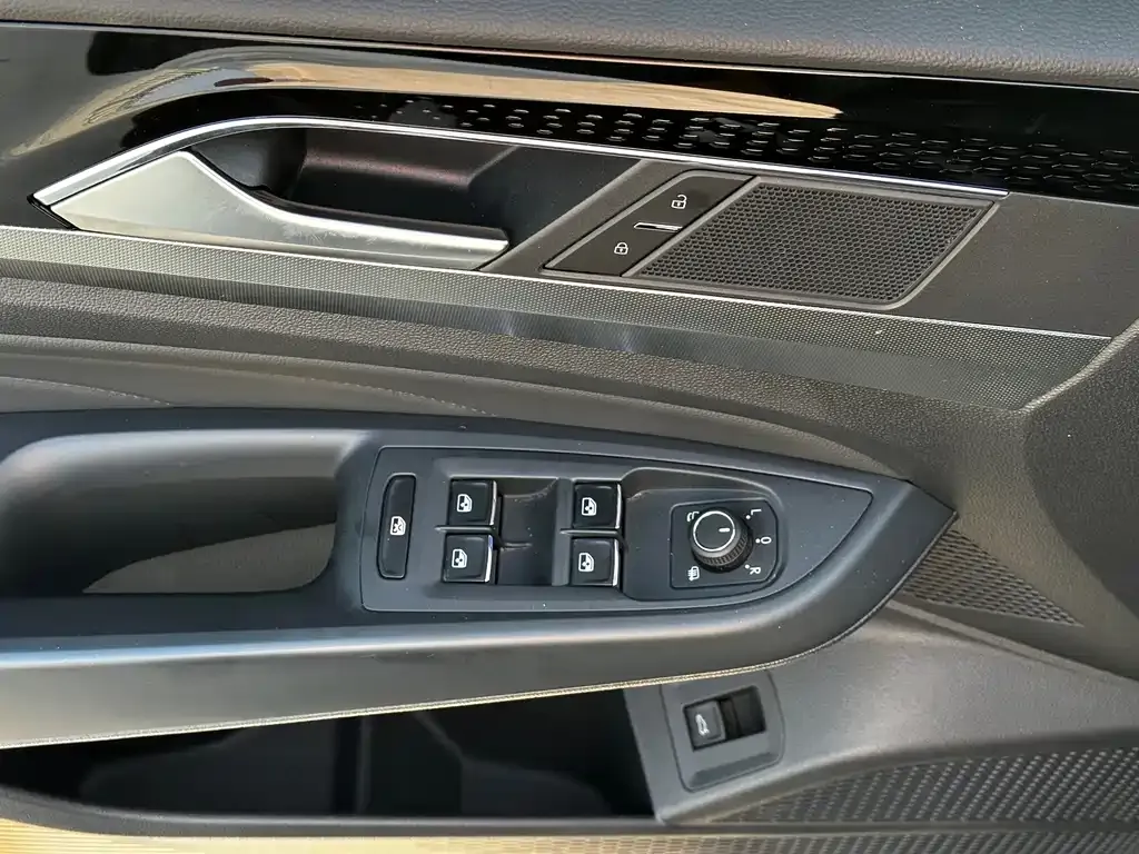 Volkswagen Passat — фото 10