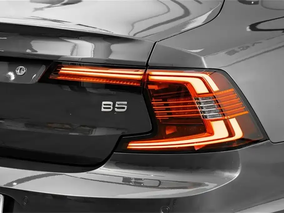 Volvo S90 — фото 4