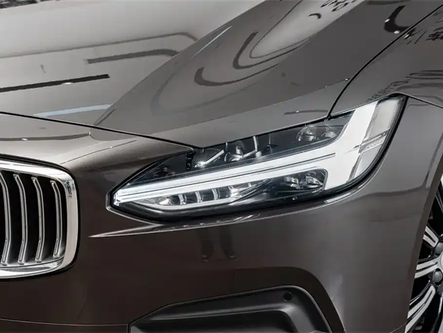 Volvo S90 — фото 3