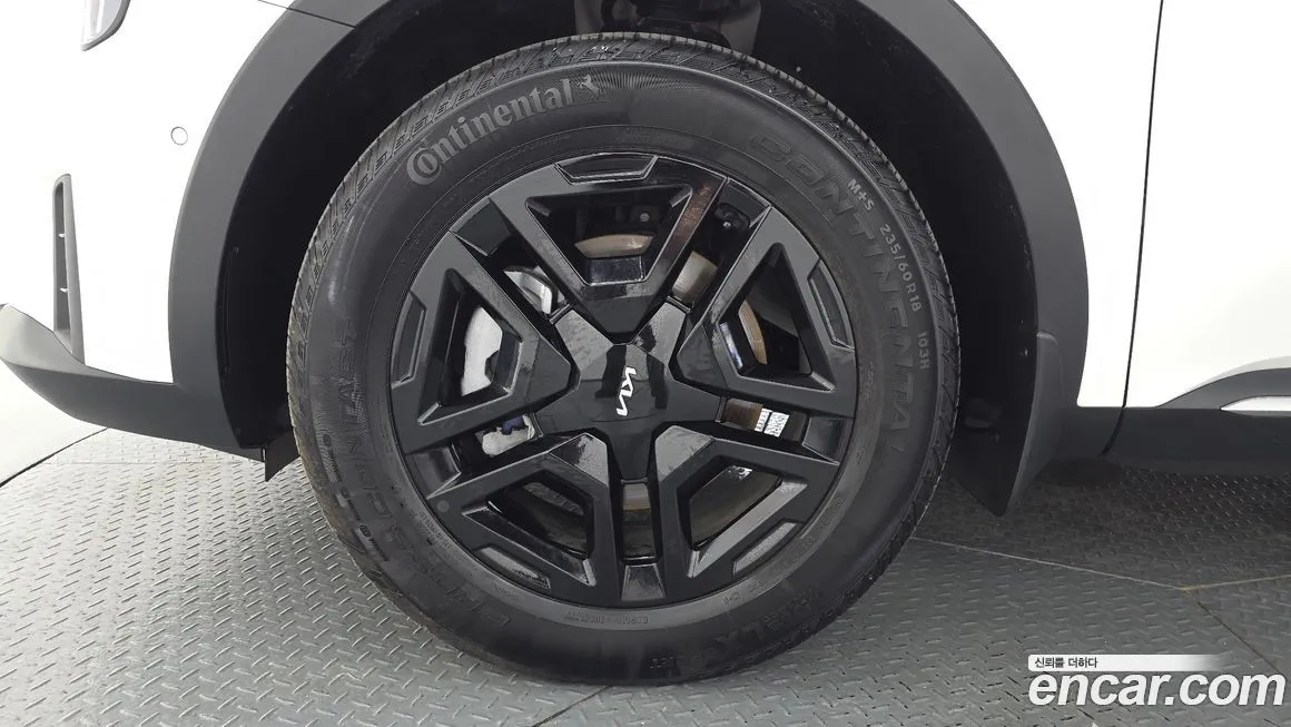 Kia Sorento — фото 7