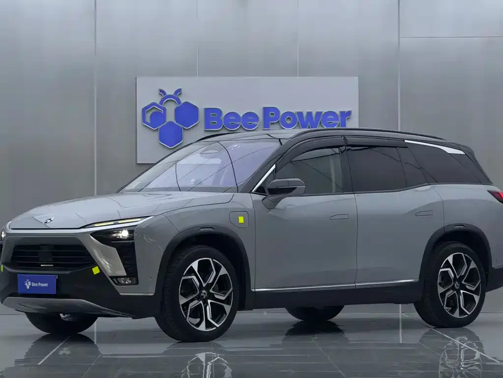 NIO ES8