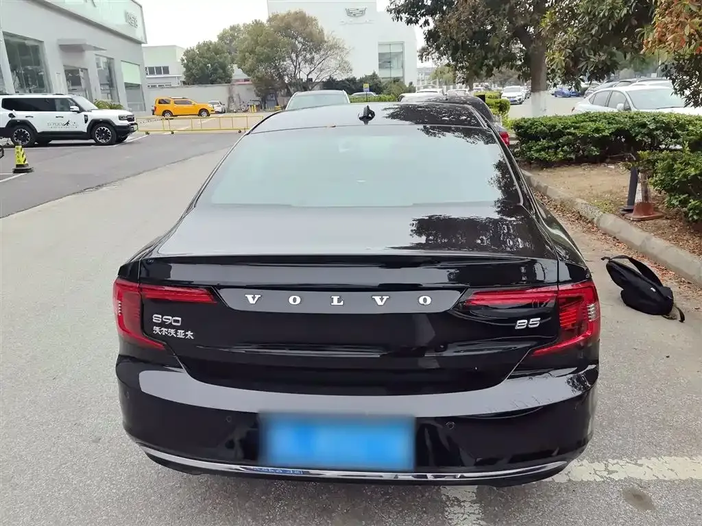 Volvo S90 2025 из CN, фото 8