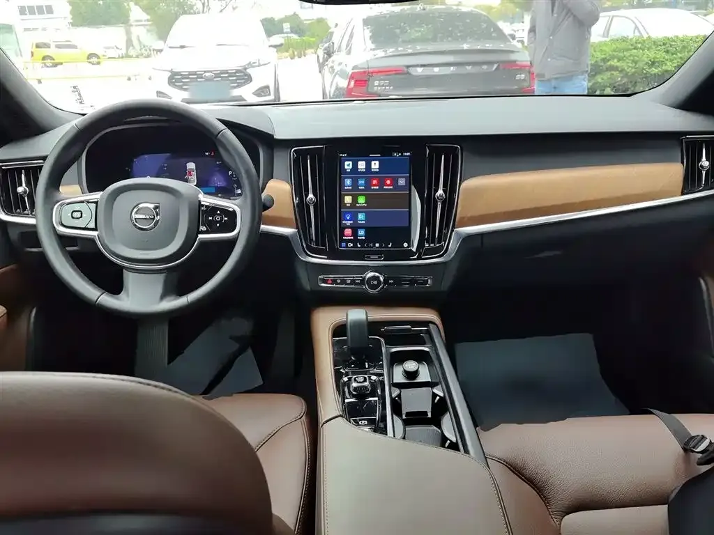 Volvo S90 2025 из CN, фото 7