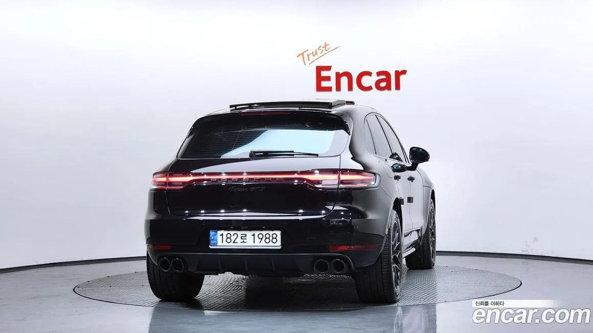 Porsche Macan 2021 из KR, фото 2