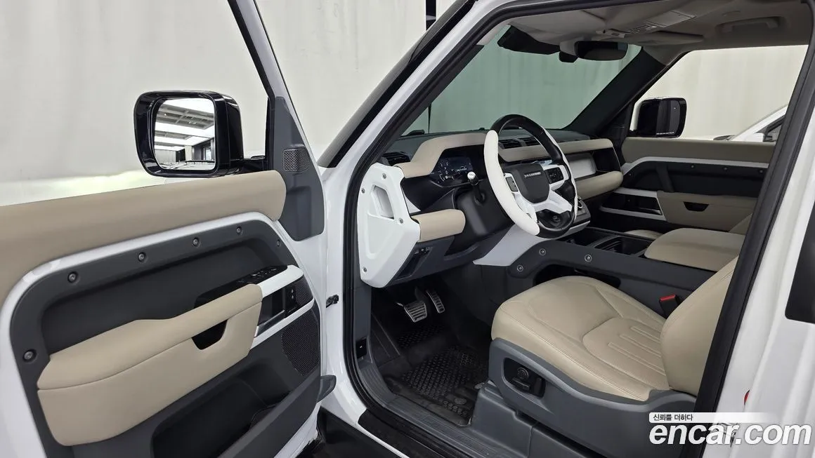 Land Rover Defender 2022 из KR, фото 8