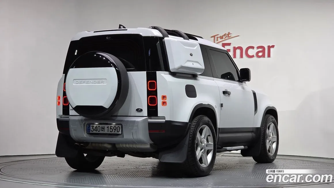 Land Rover Defender 2022 из KR, фото 2