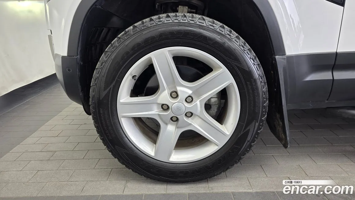 Land Rover Defender 2022 из KR, фото 10